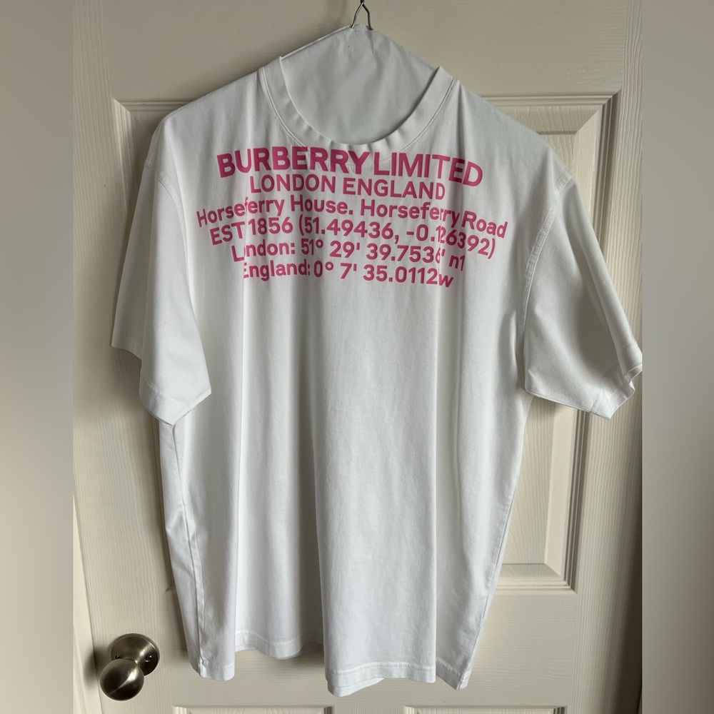 Womens Oversized Burberry Tshirt Medium